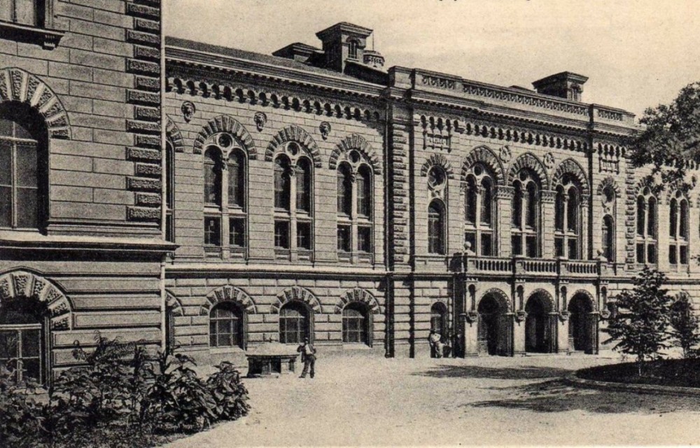 The Institution of the Rectorship within the Higher Education System of the 19th and Early 20th Century Russian Empire: The Case of Imperial Novorossiya University