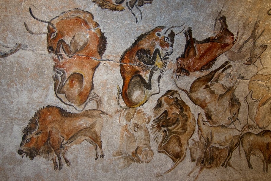 Zoomorphic Images in the Late Paleolithic of the Steppe Buh Region (on the Example of Anetivka-2 Settlement)